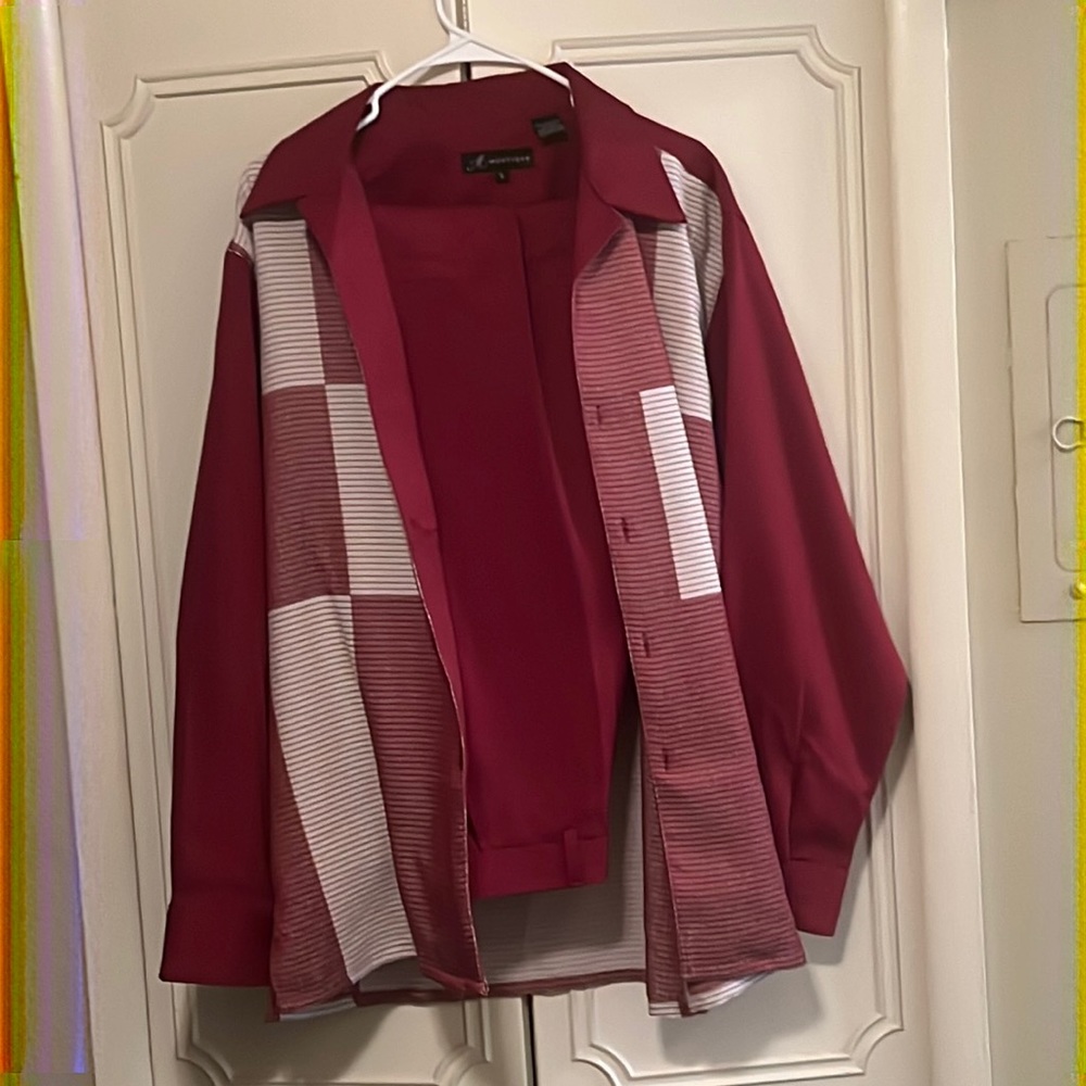 Large Montique Burgandy
